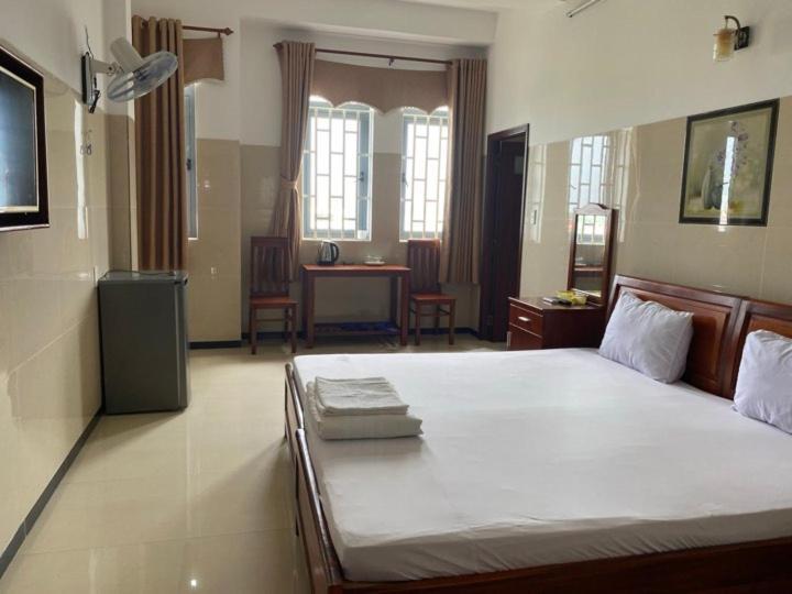Hotel My Viet Dĩ An Екстериор снимка