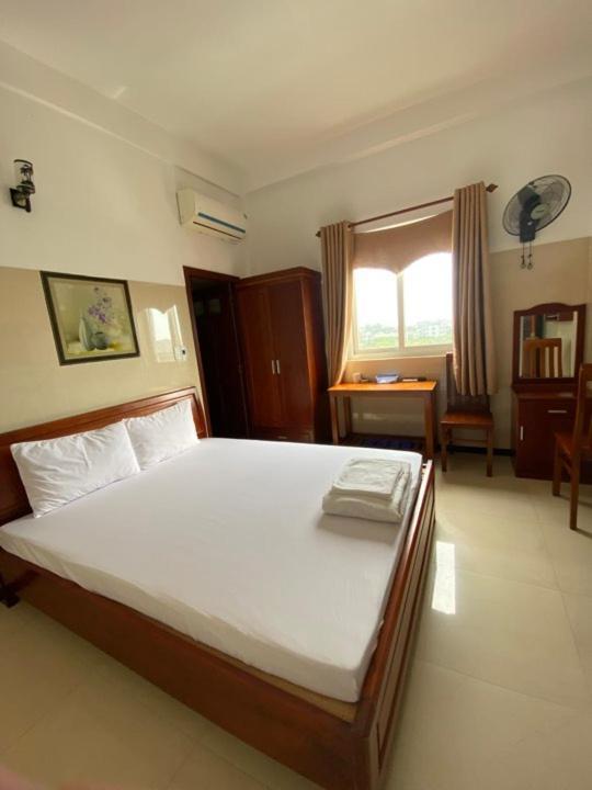Hotel My Viet Dĩ An Екстериор снимка